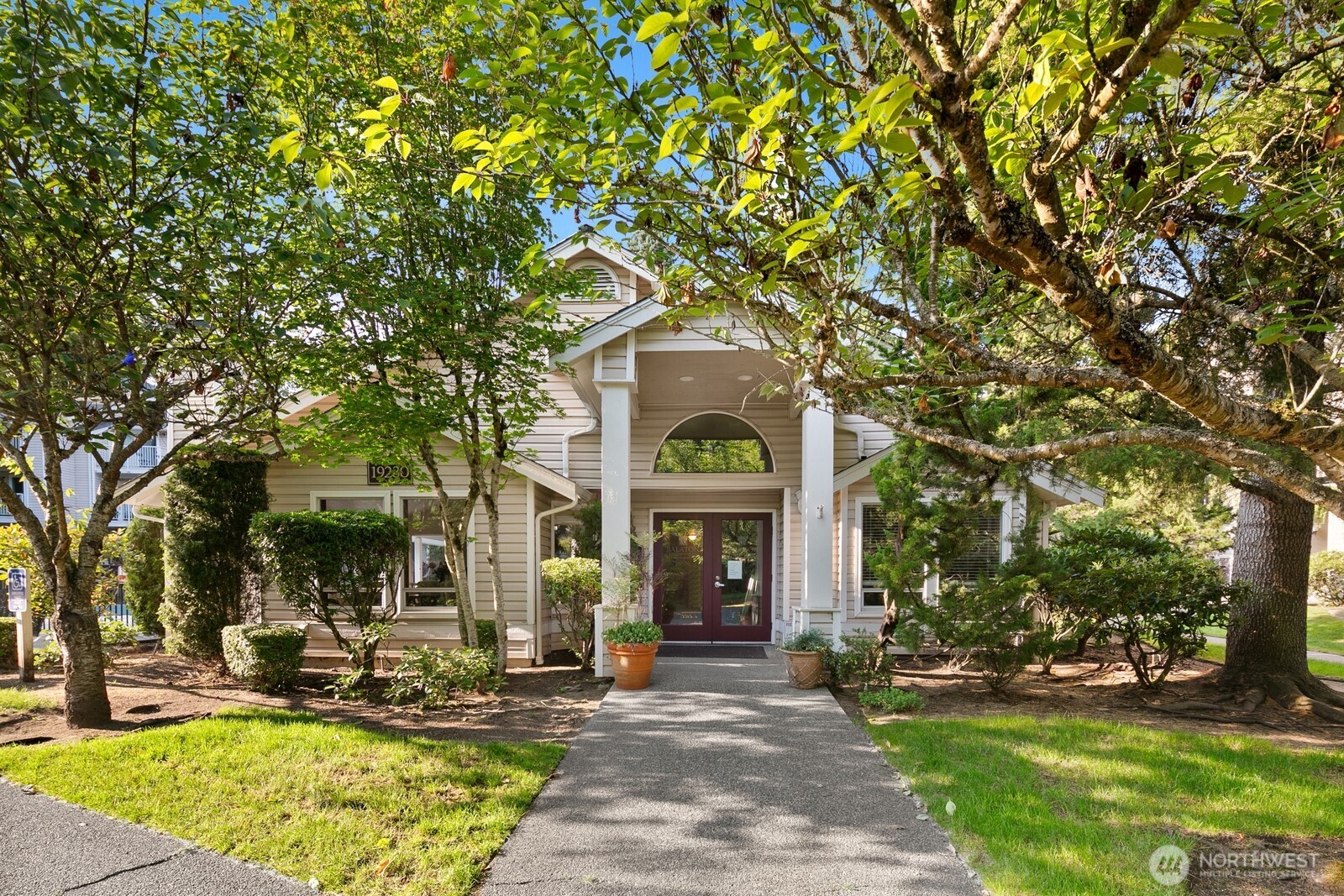 19230 Forest Park Drive NE Unit: D115