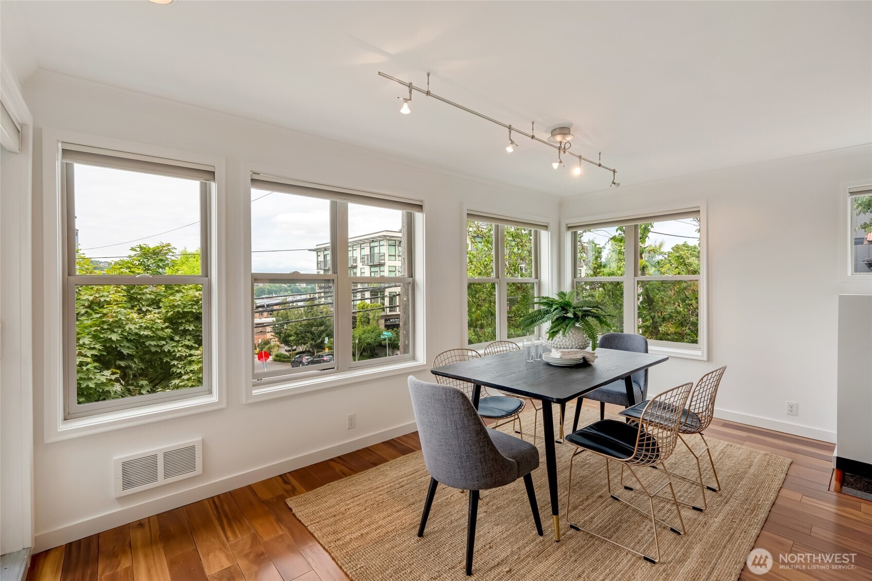201 E Boston Street Unit: 2100