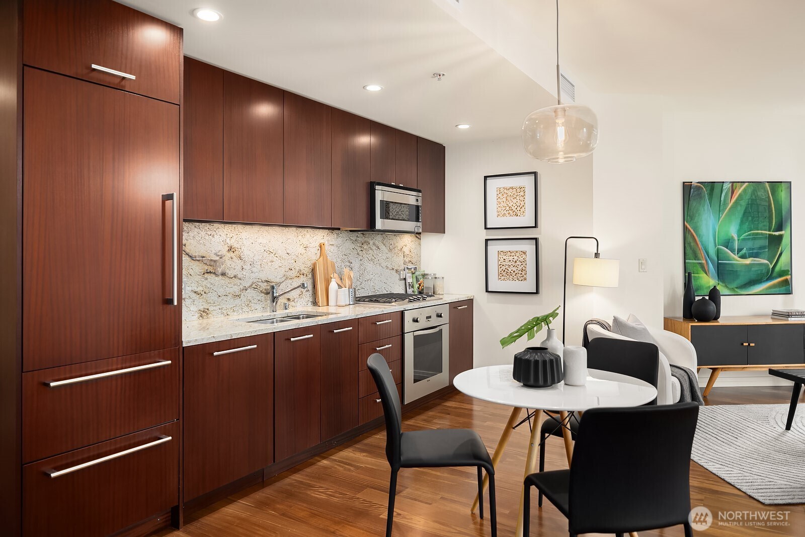 500 106th Avenue NE Unit: 1009