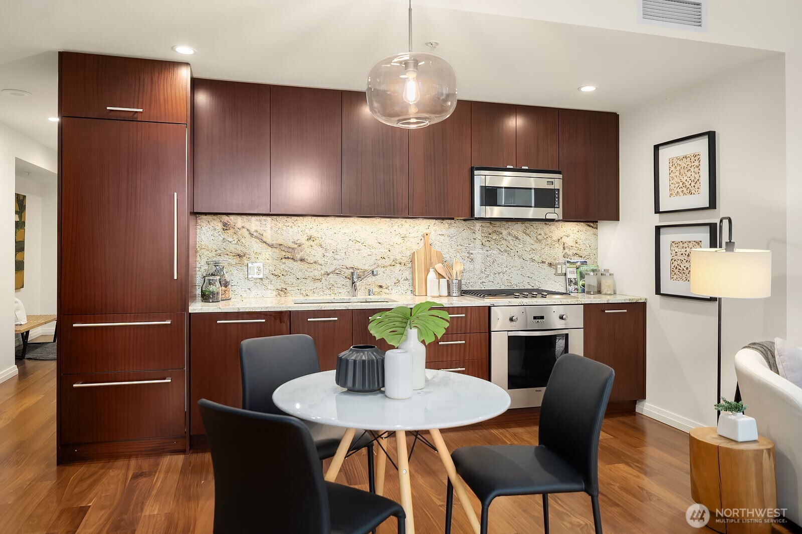 500 106th Avenue NE Unit: 1009