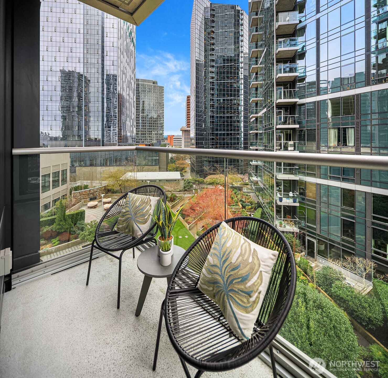 500 106th Avenue NE Unit: 1009