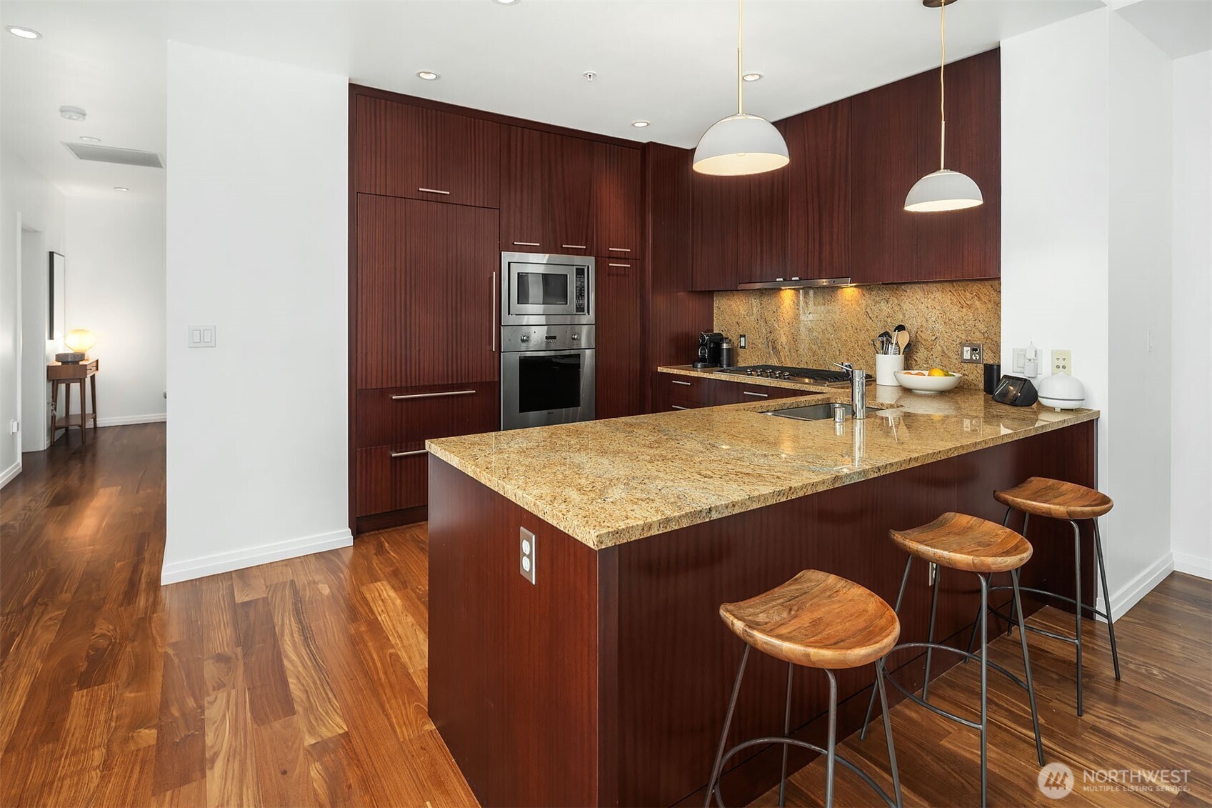 500 106th Avenue NE Unit: 501