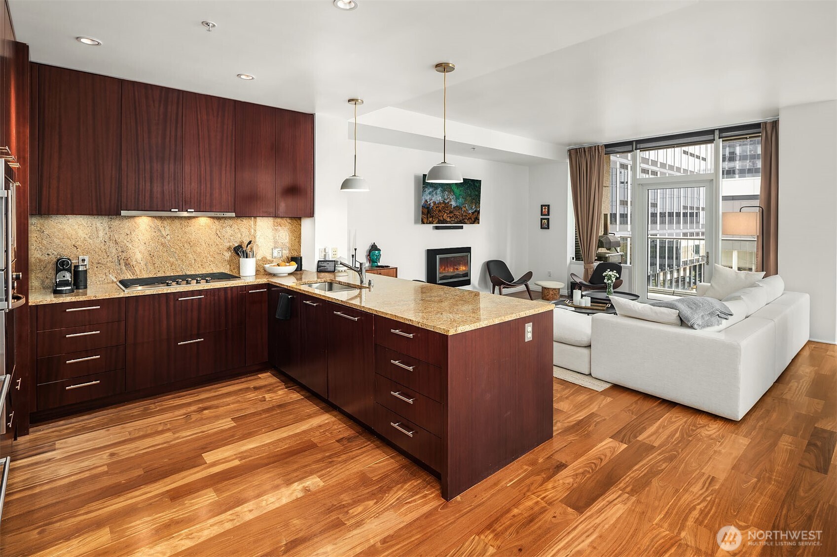 500 106th Avenue NE Unit: 501
