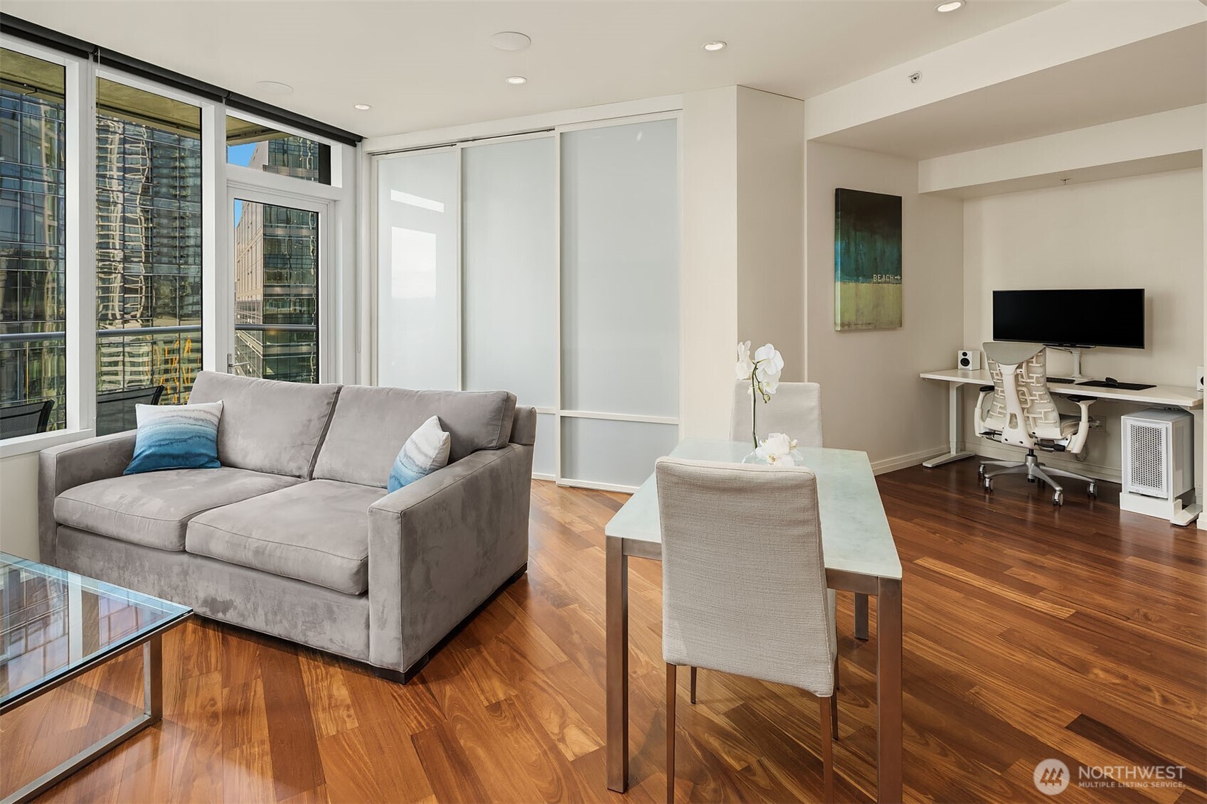500 106th Avenue NE Unit: 2009
