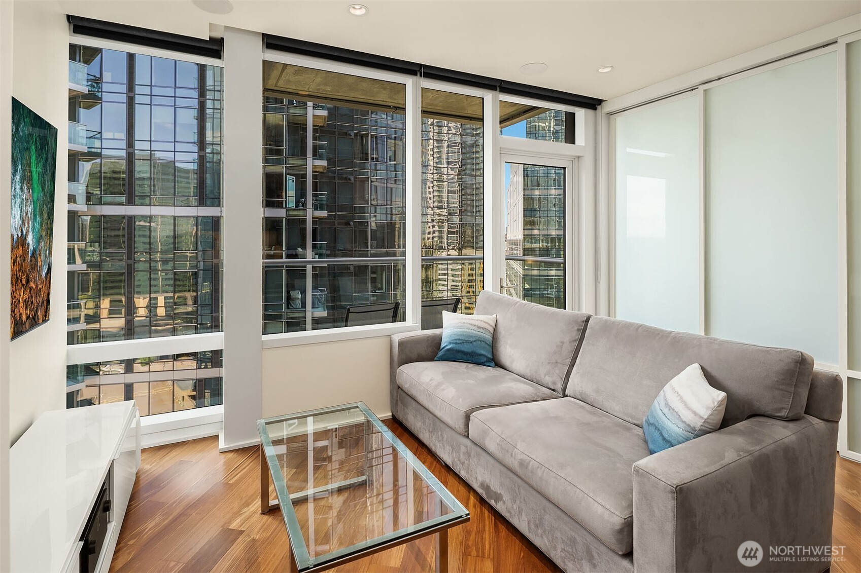500 106th Avenue NE Unit: 2009