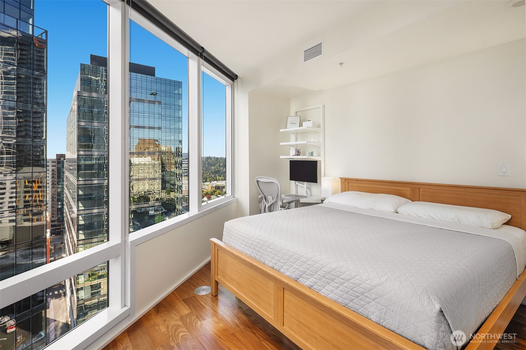 500 106th Avenue NE Unit: 2009