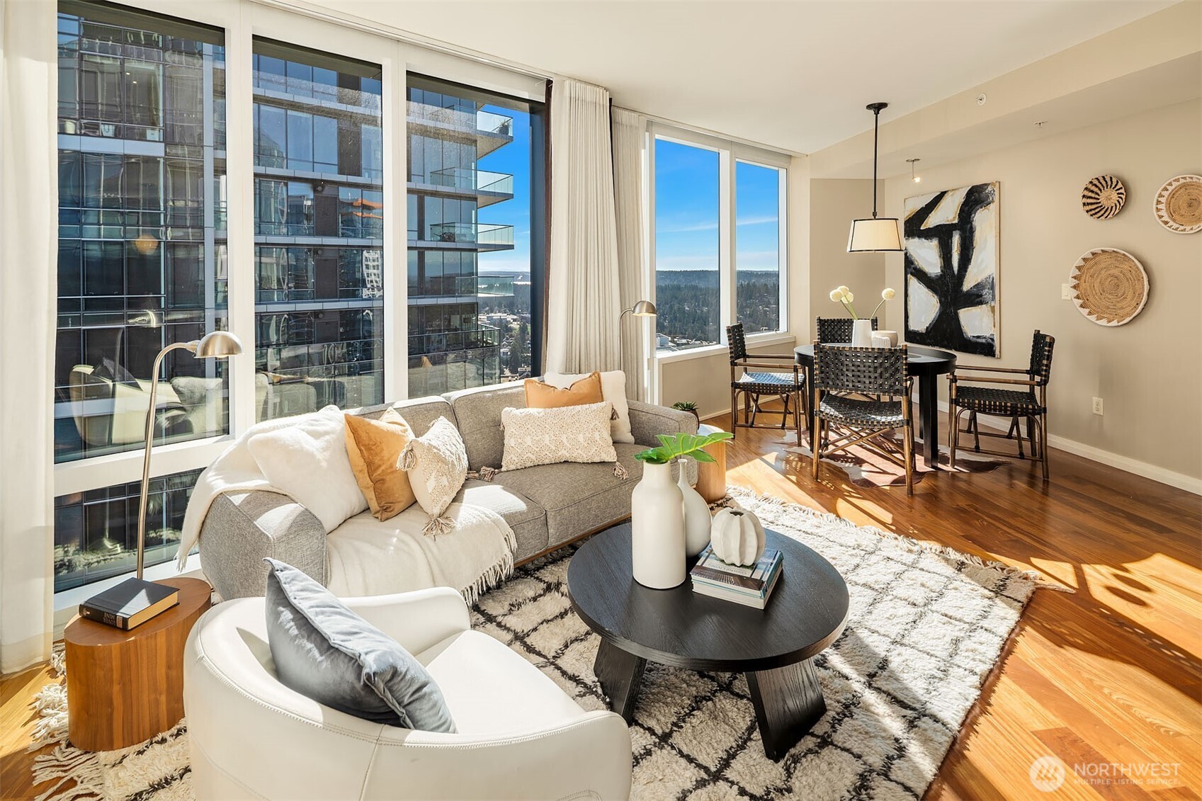 500 106th Avenue NE Unit: 3709