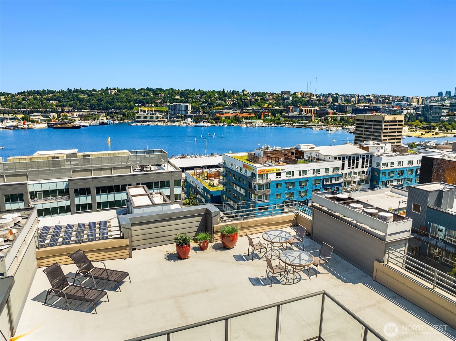 1504 Aurora Avenue N Unit: 311