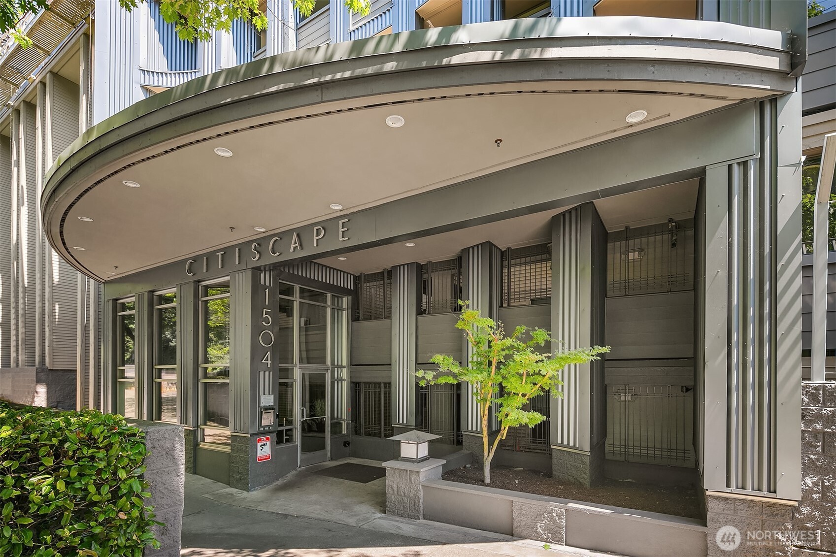1504 Aurora Avenue N Unit: 311
