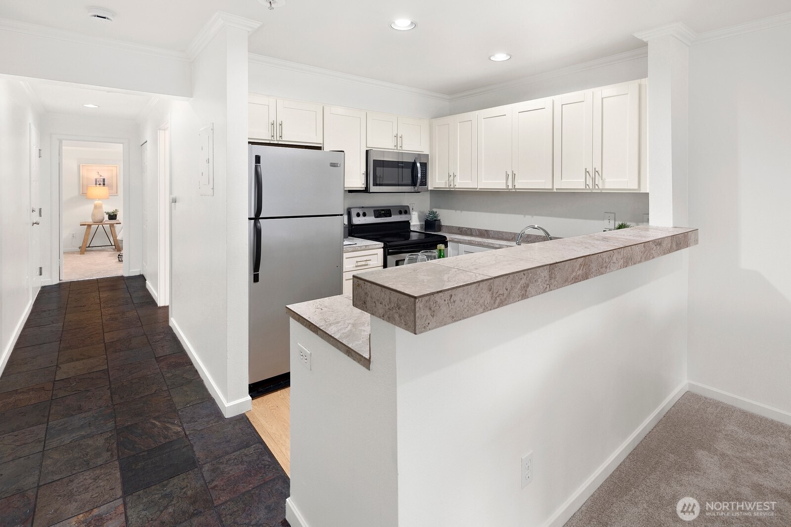1504 Aurora Avenue N Unit: 311