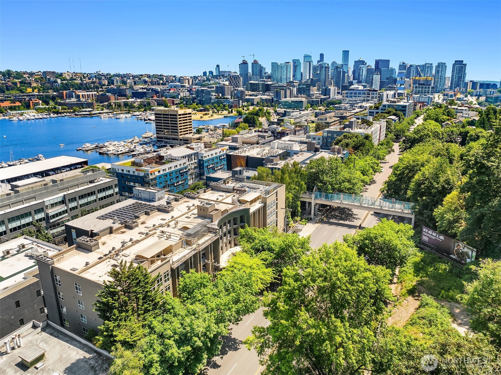 1504 Aurora Avenue N Unit: 311