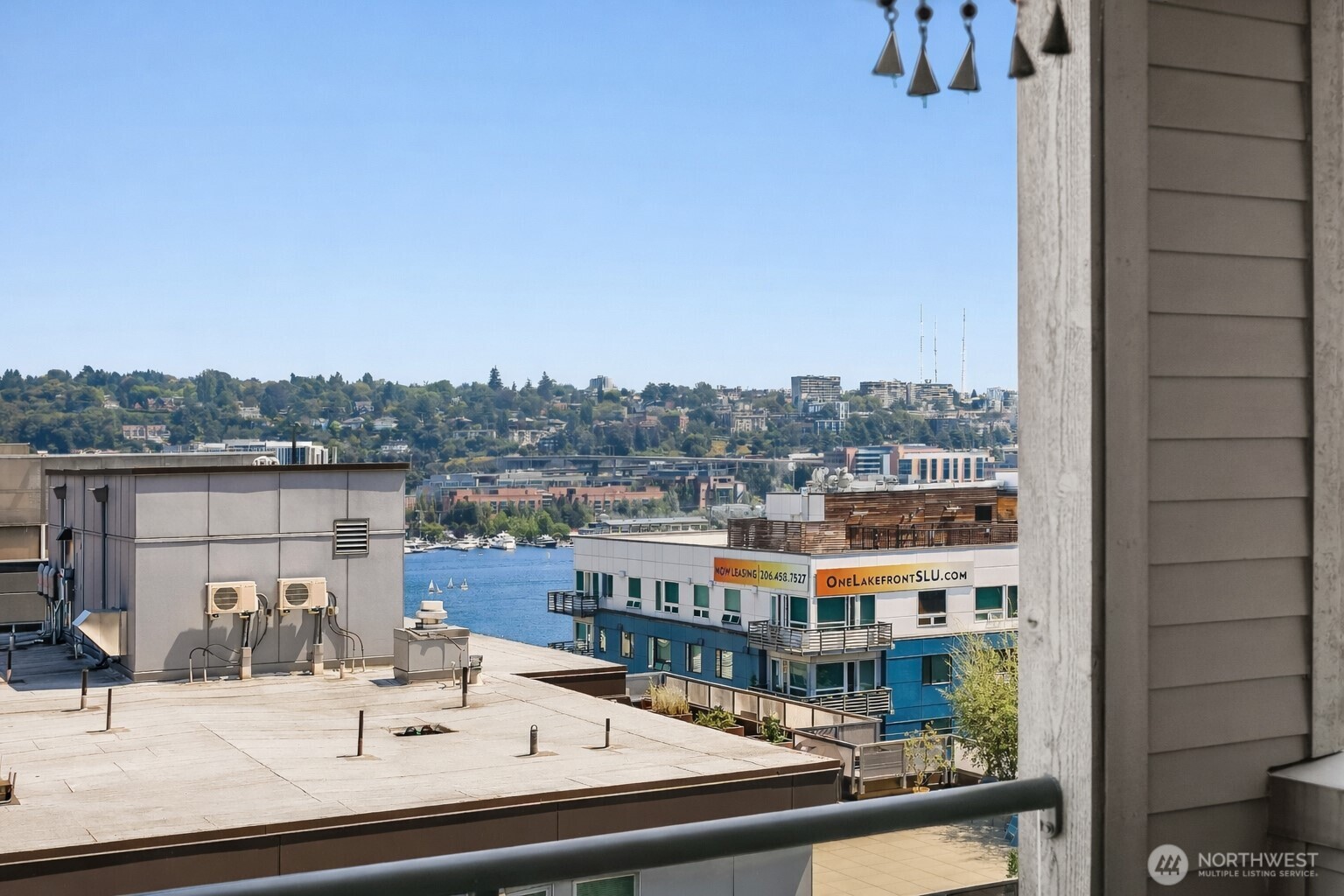 1504 Aurora Avenue N Unit: 311