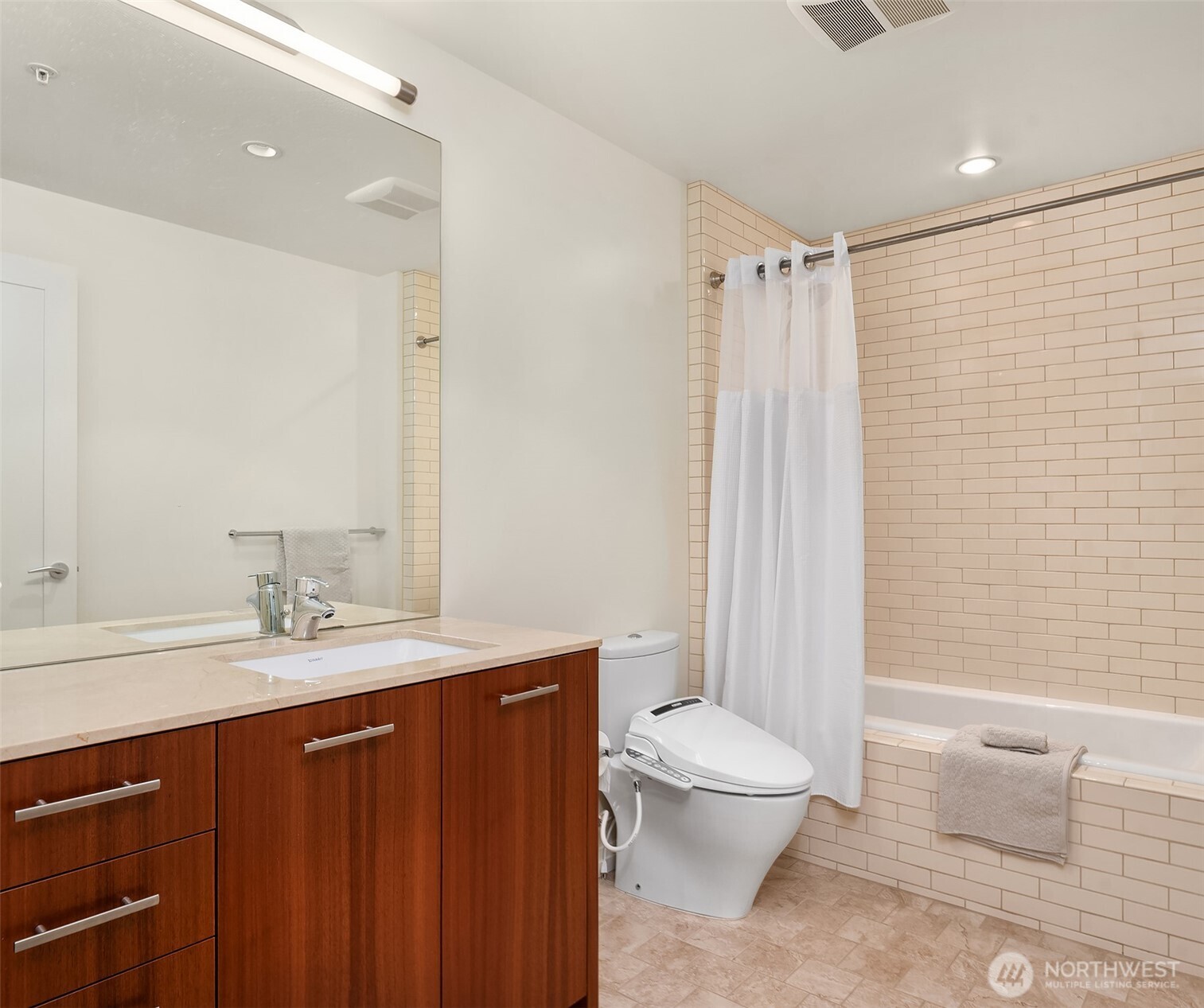 10700 NE 4th Street Unit: 2202