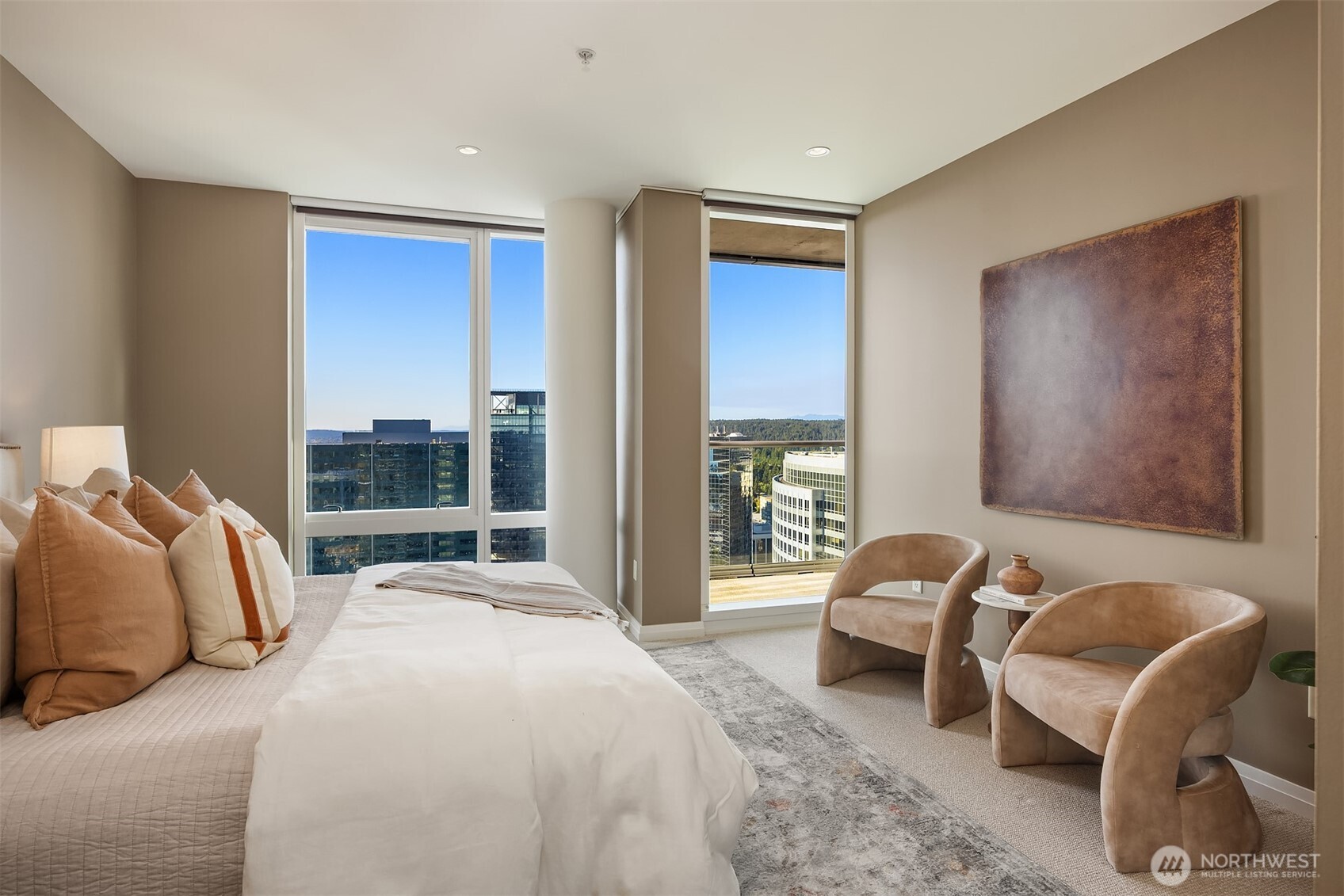 500 106th Avenue NE Unit: 3705