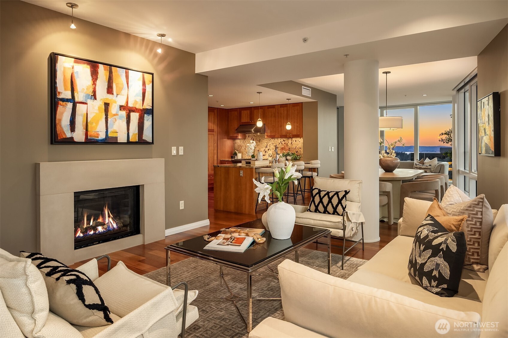 500 106th Avenue NE Unit: 3705