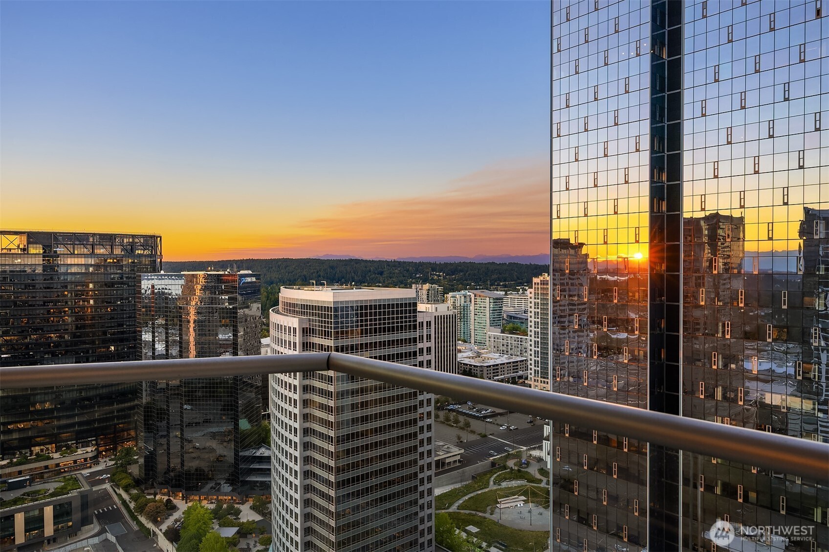 500 106th Avenue NE Unit: 3705
