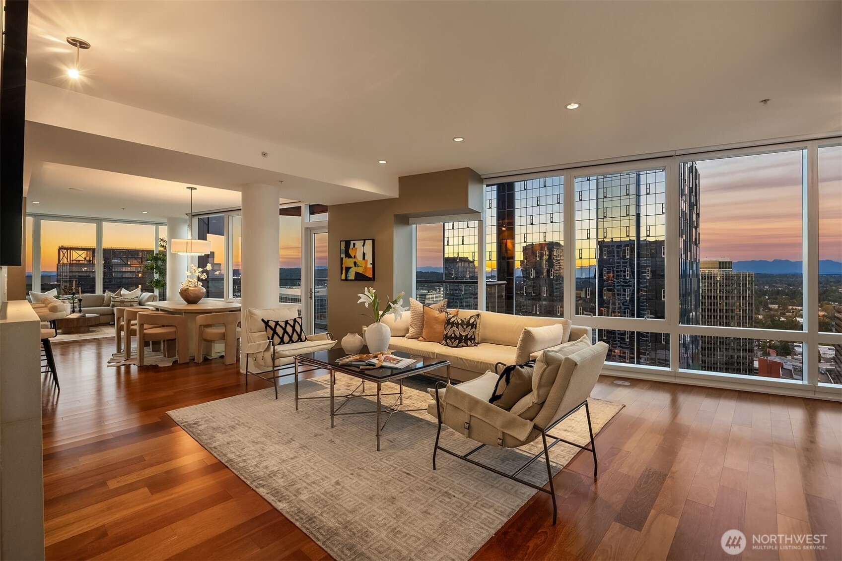 500 106th Avenue NE Unit: 3705