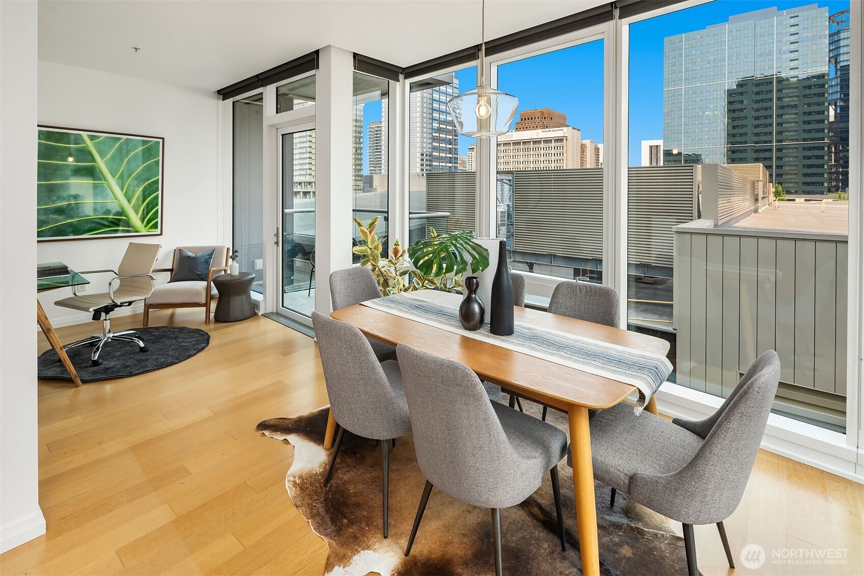 500 106th Avenue NE Unit: 905