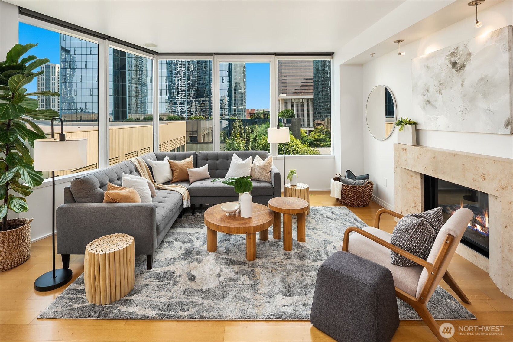 500 106th Avenue NE Unit: 905