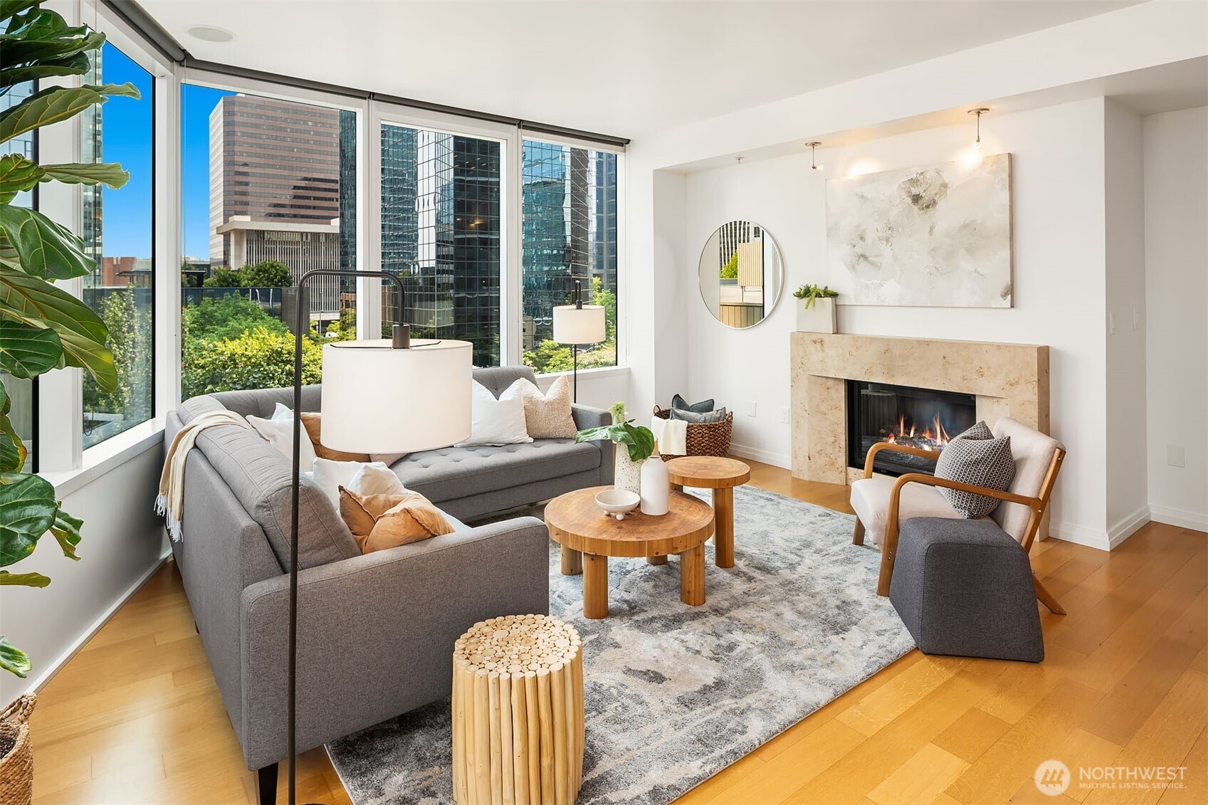 500 106th Avenue NE Unit: 905