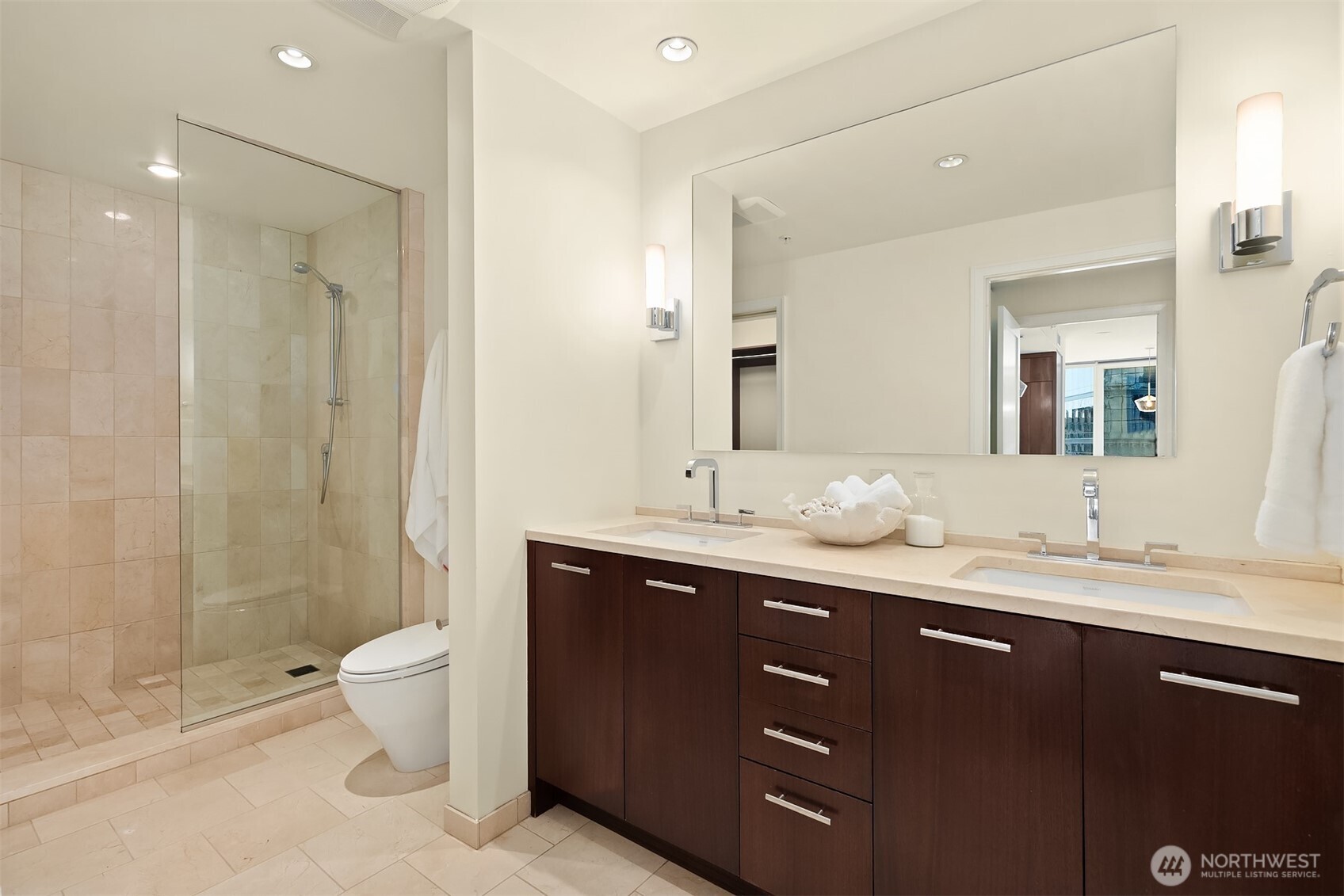 10700 NE 4th Street Unit: 1712