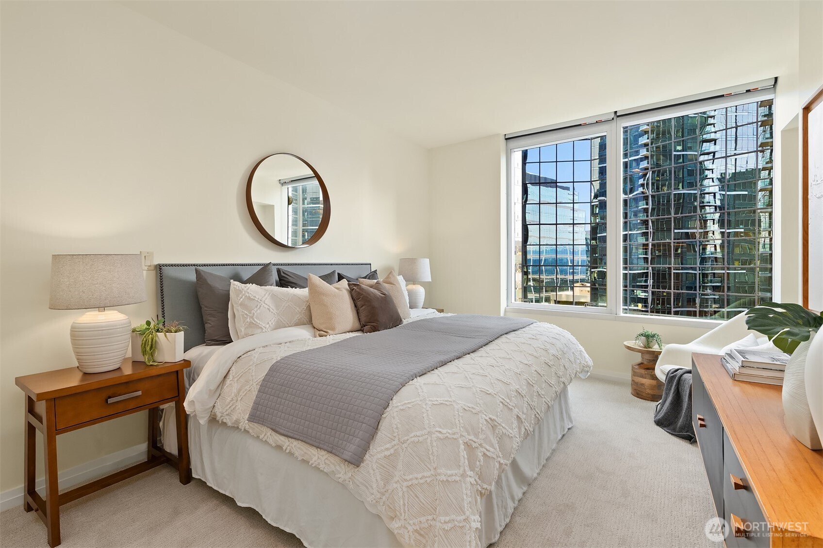 10700 NE 4th Street Unit: 1712