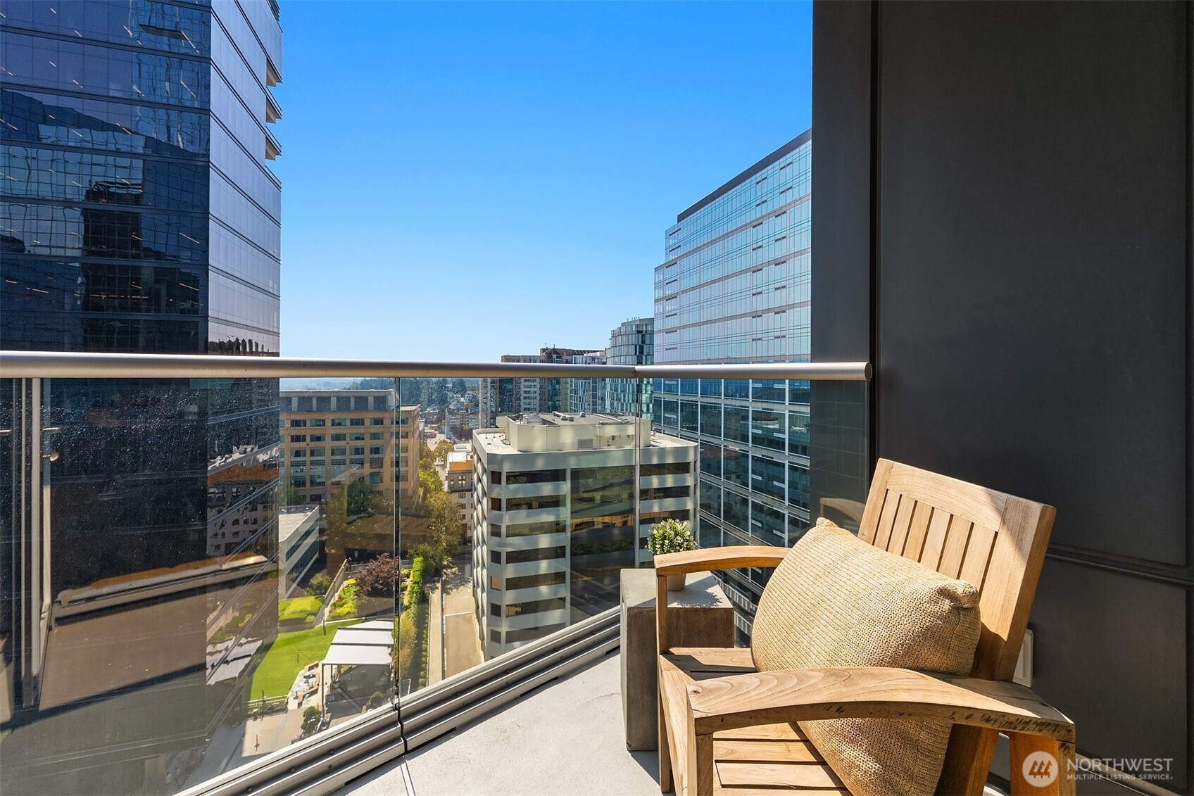10700 NE 4th Street Unit: 1712