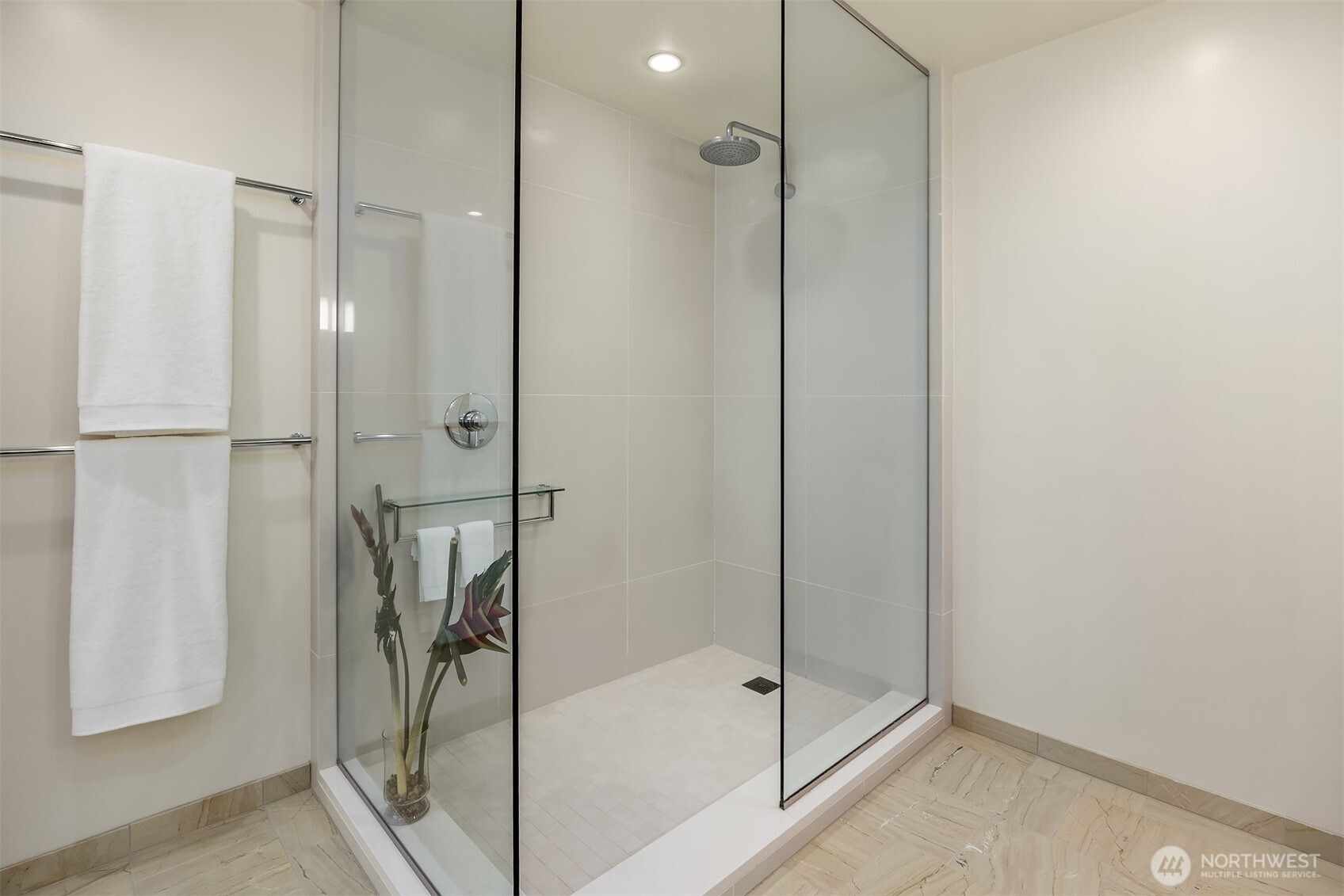 500 106th Avenue NE Unit: 1313