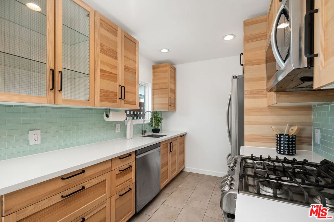 12513 Walsh Ave