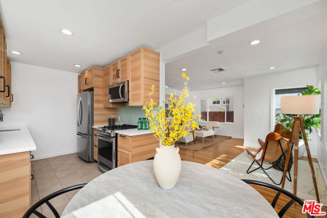 12513 Walsh Ave