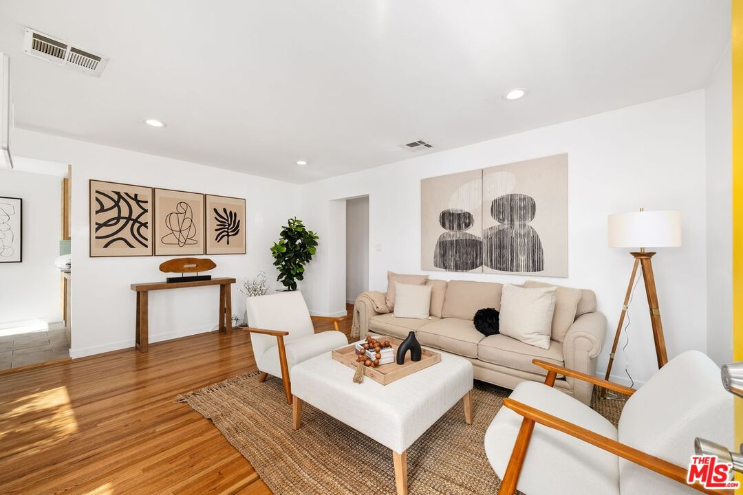 12513 Walsh Ave