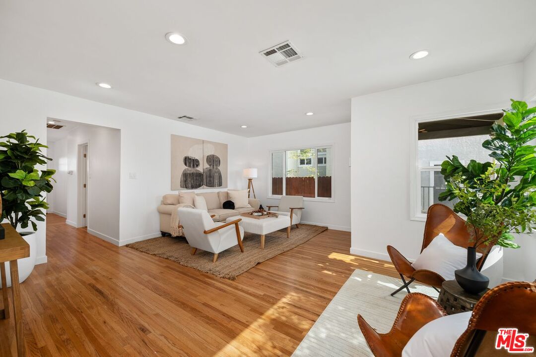 12513 Walsh Ave