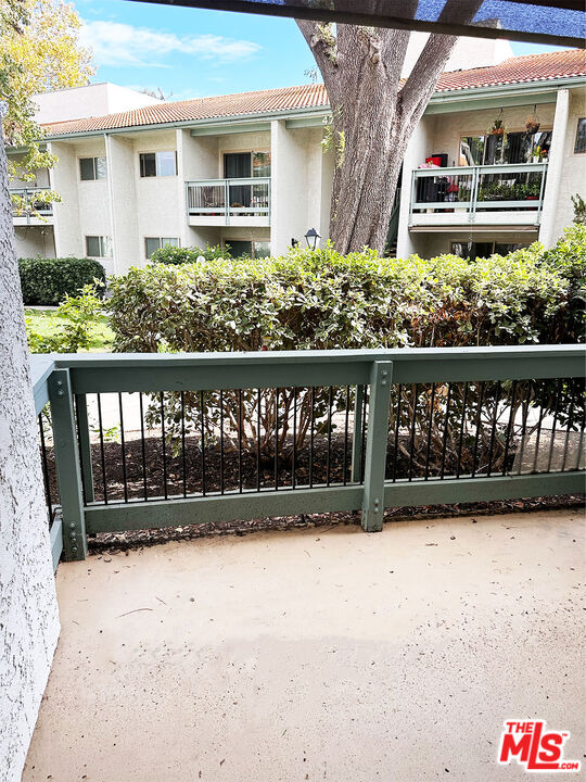 4722 Park Granada Unit: 206