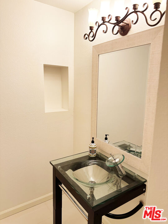 4722 Park Granada Unit: 206