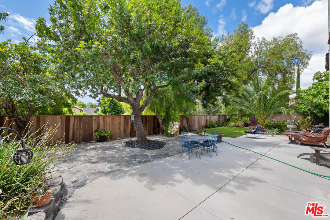 26926 De Berry Dr