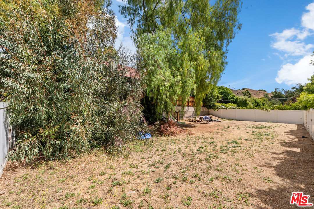 26926 De Berry Dr
