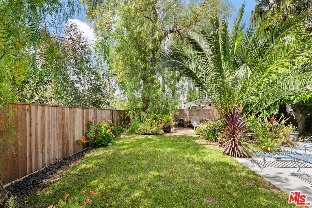 26926 De Berry Dr
