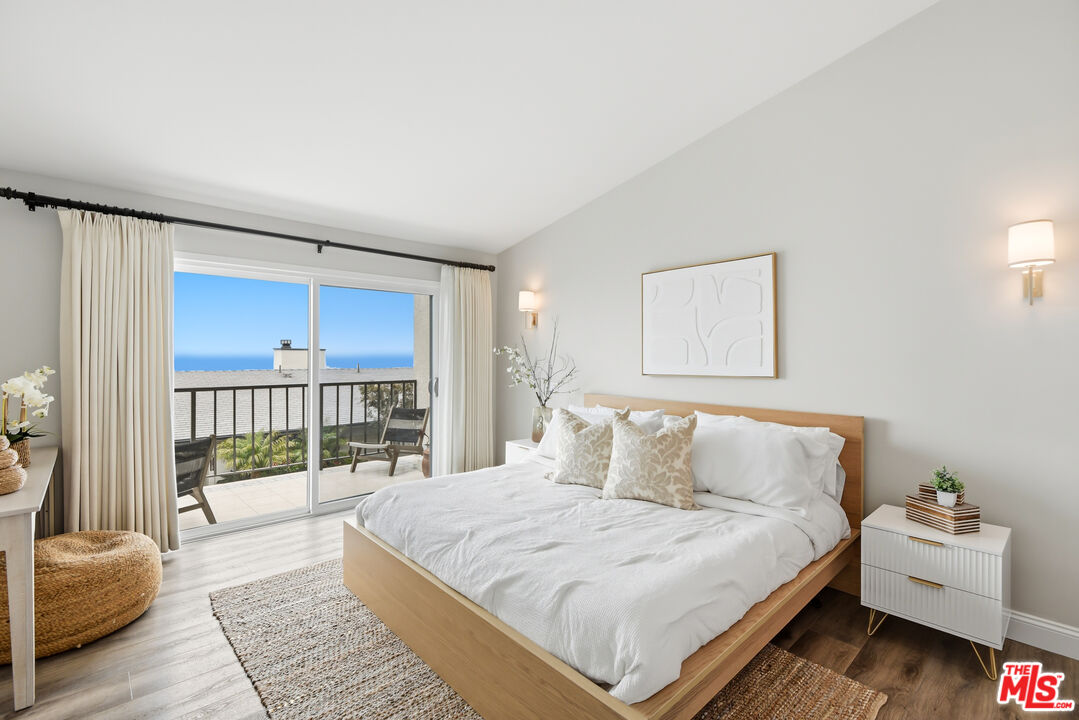 6766 Las Olas Way