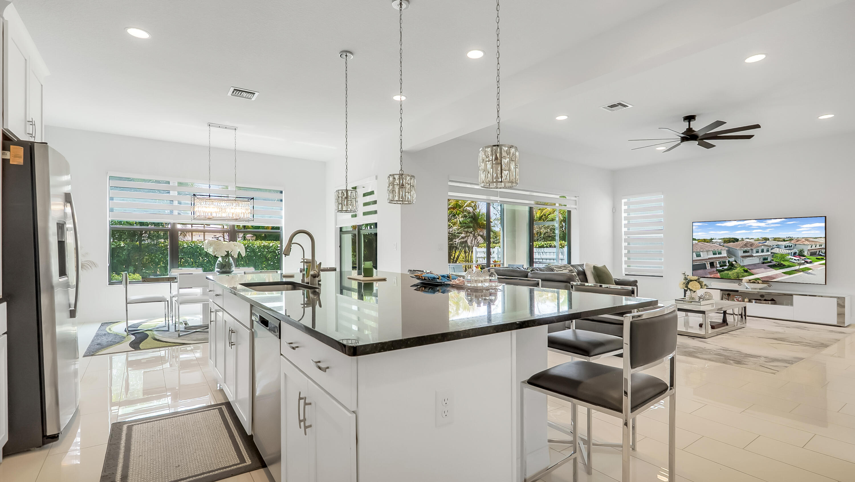 8550 NW 39th Court
