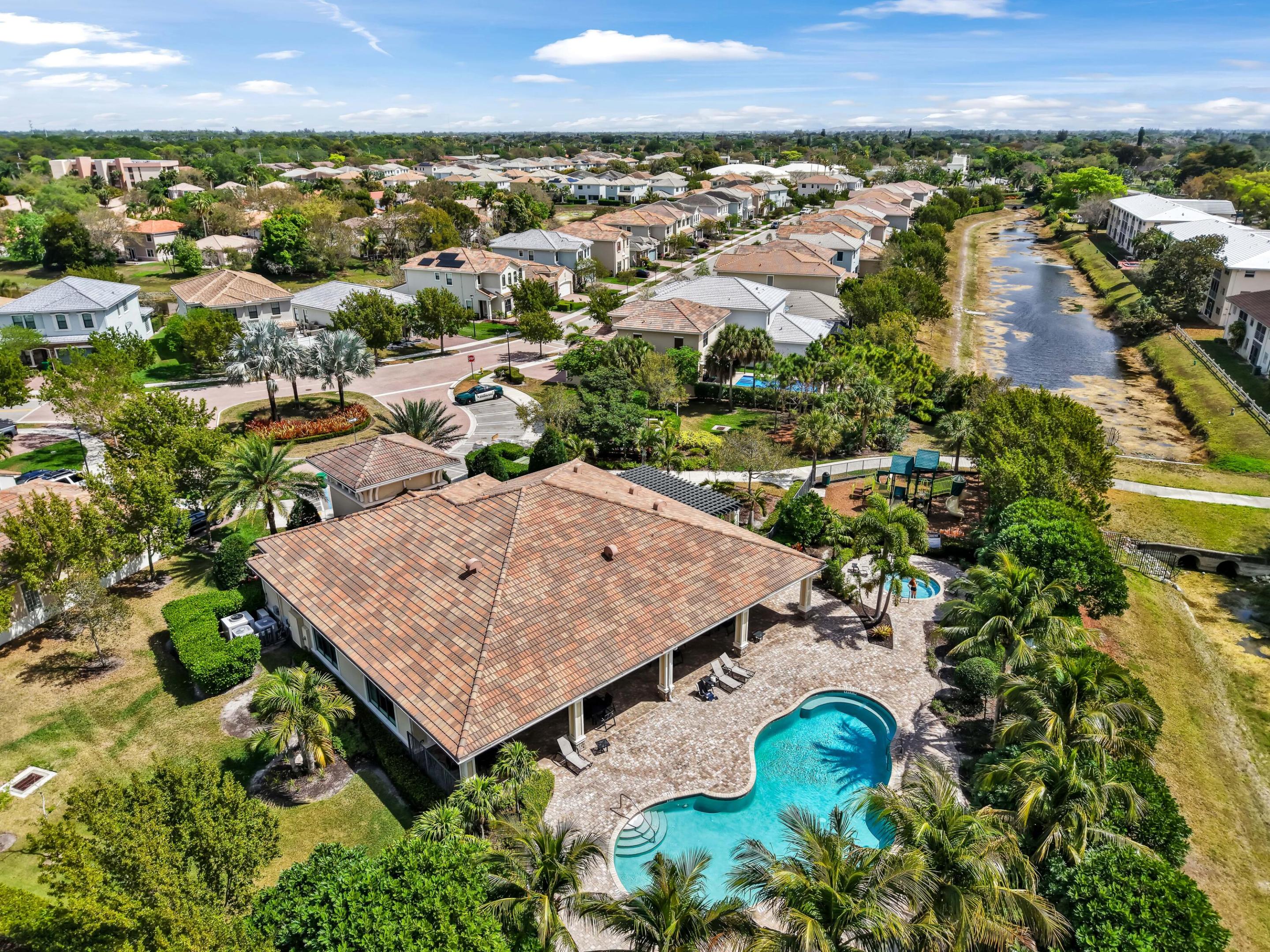 8550 NW 39th Court
