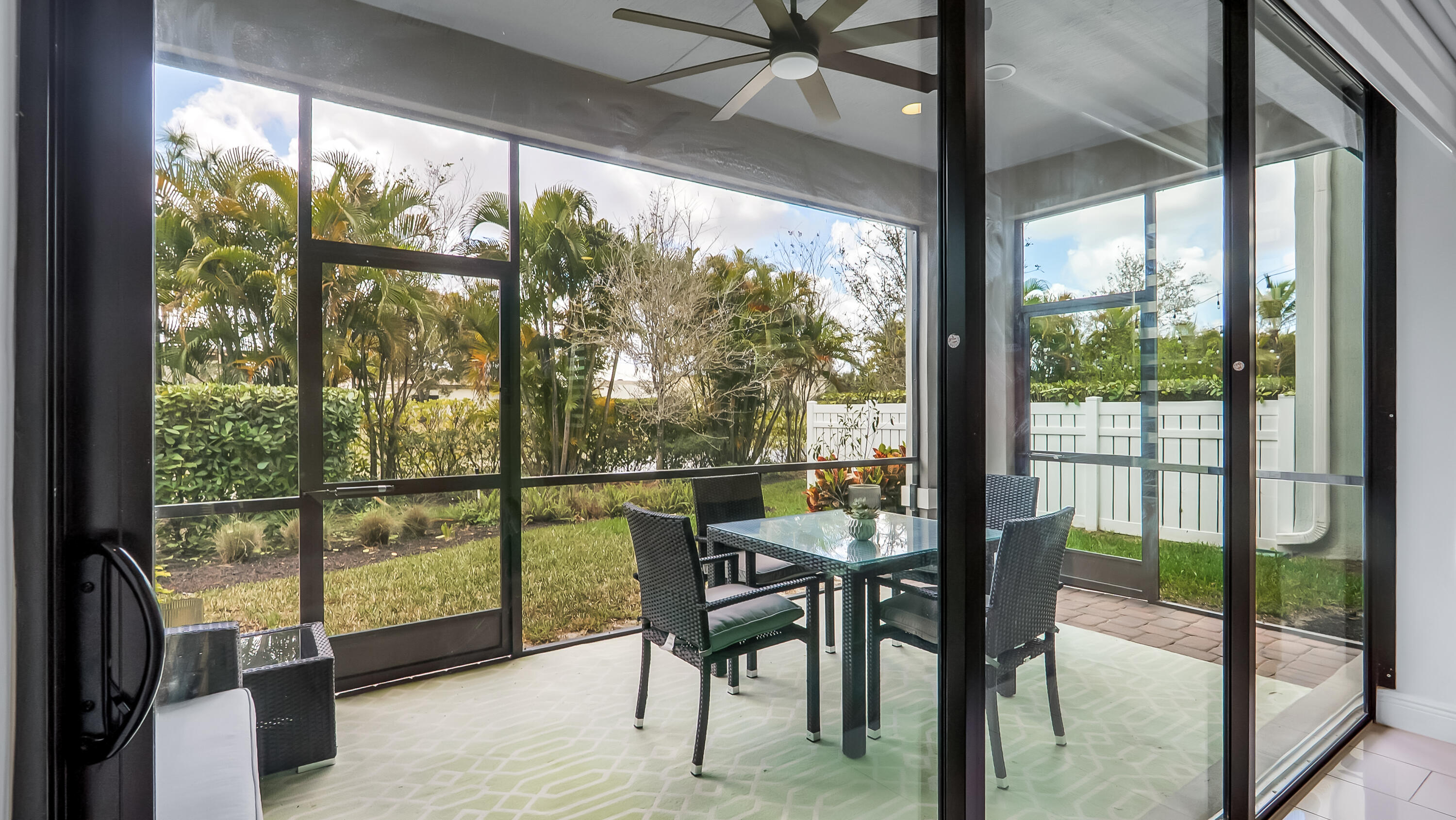 8550 NW 39th Court