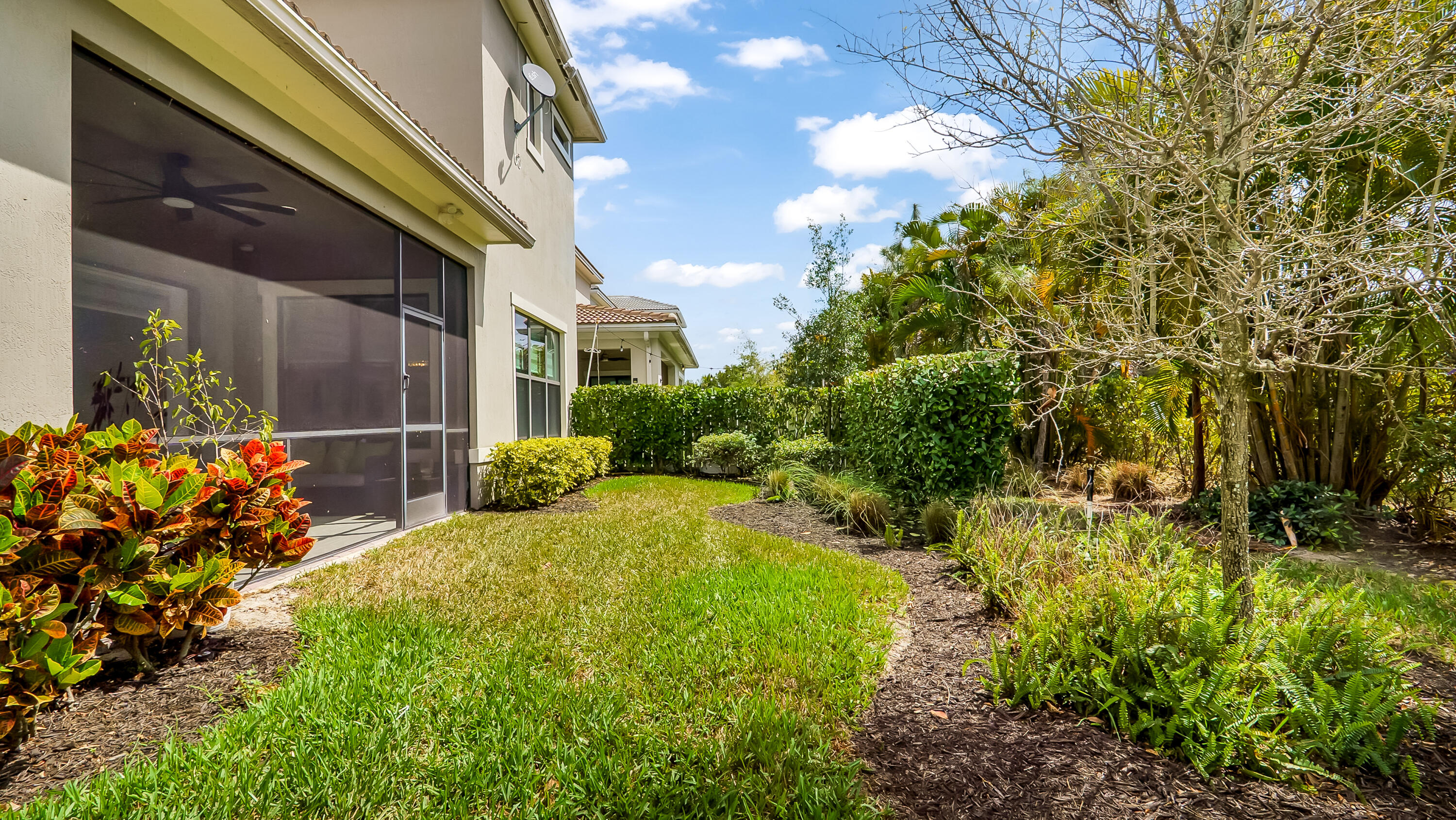 8550 NW 39th Court