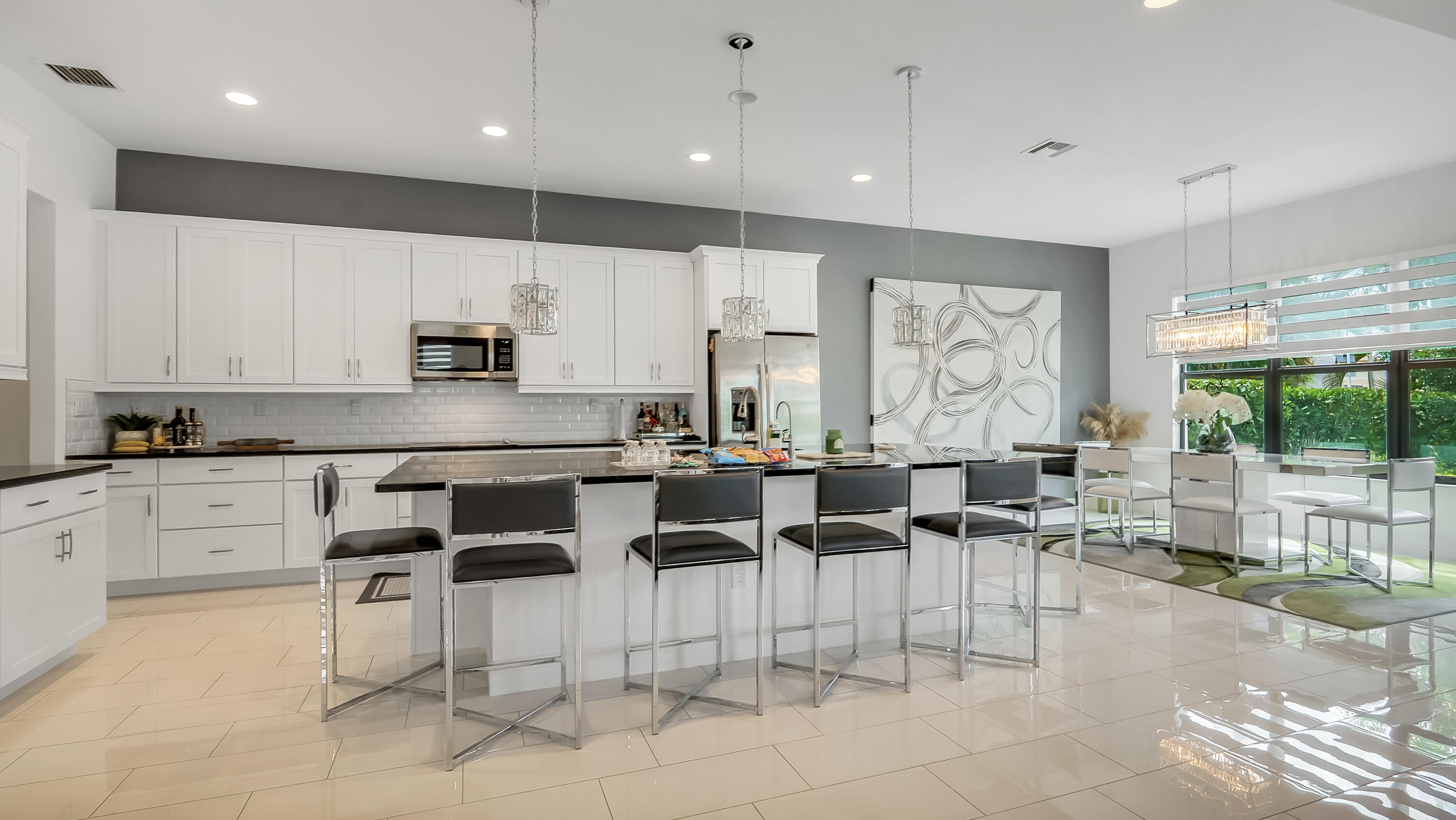 8550 NW 39th Court