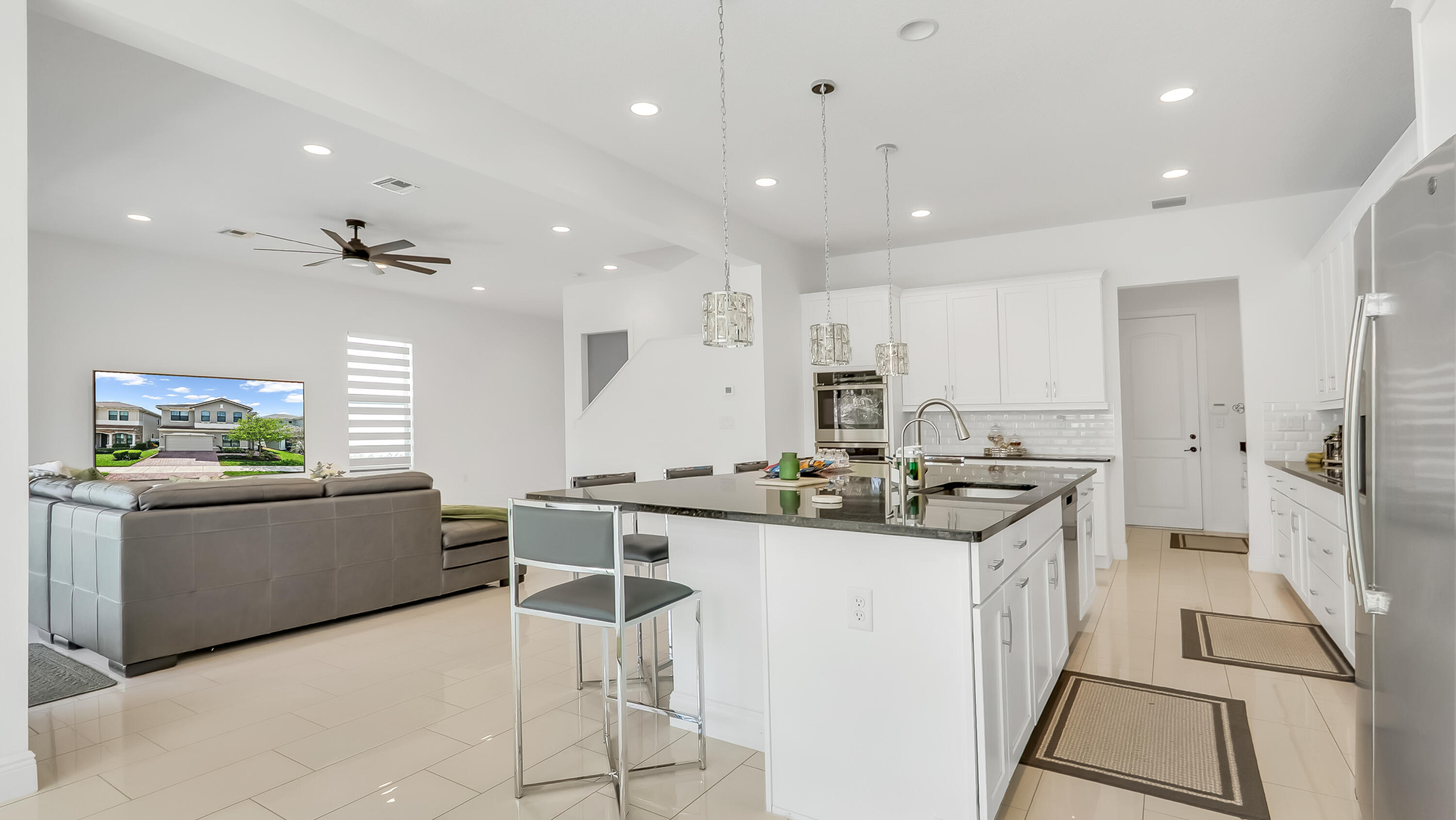 8550 NW 39th Court