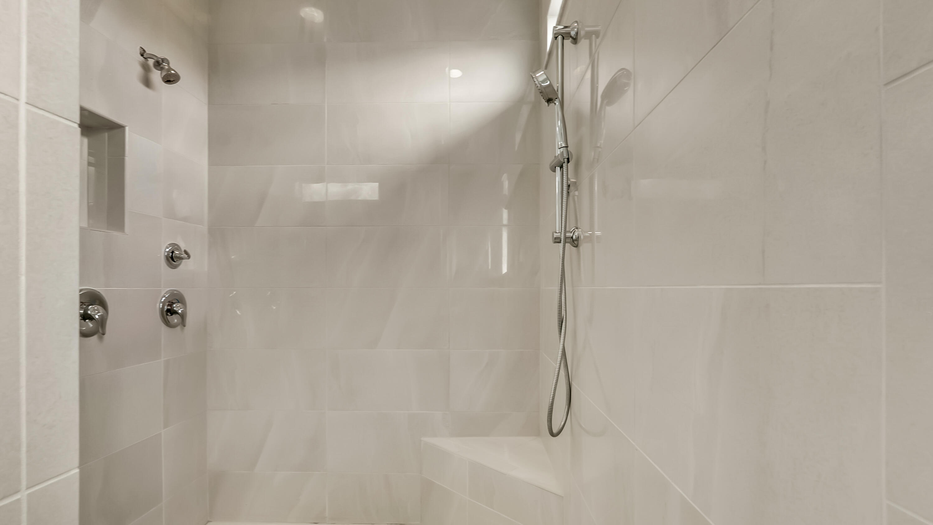 8550 NW 39th Court