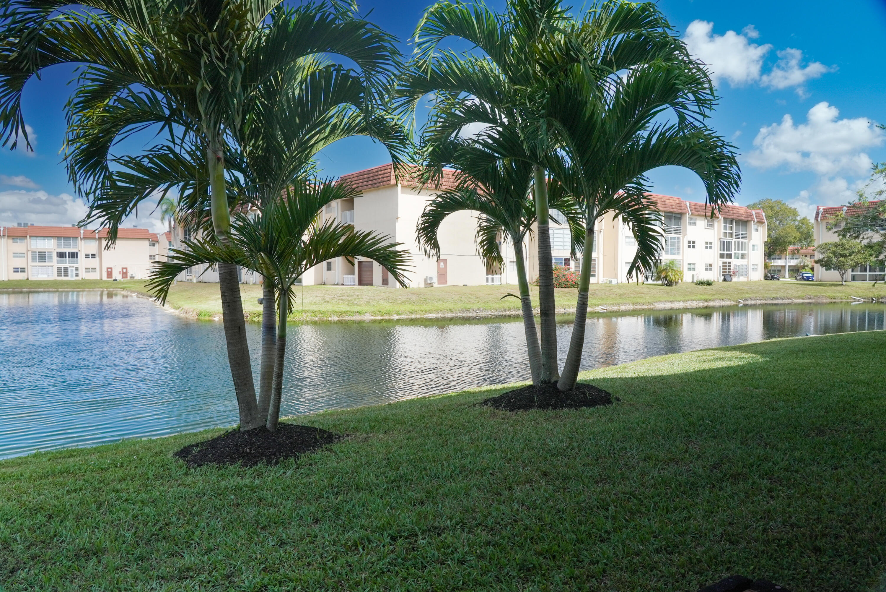 8901 Sunrise Lakes Boulevard Unit: 105