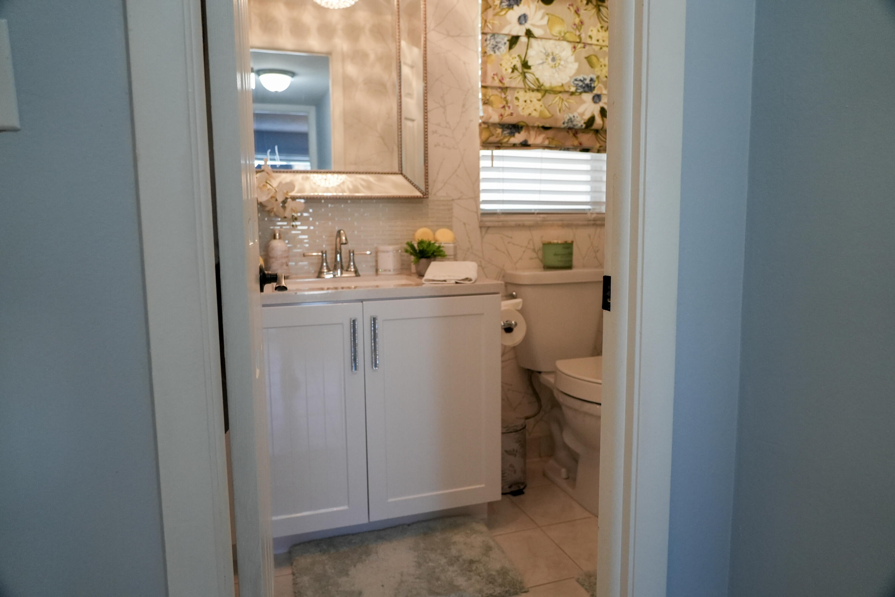 8901 Sunrise Lakes Boulevard Unit: 105