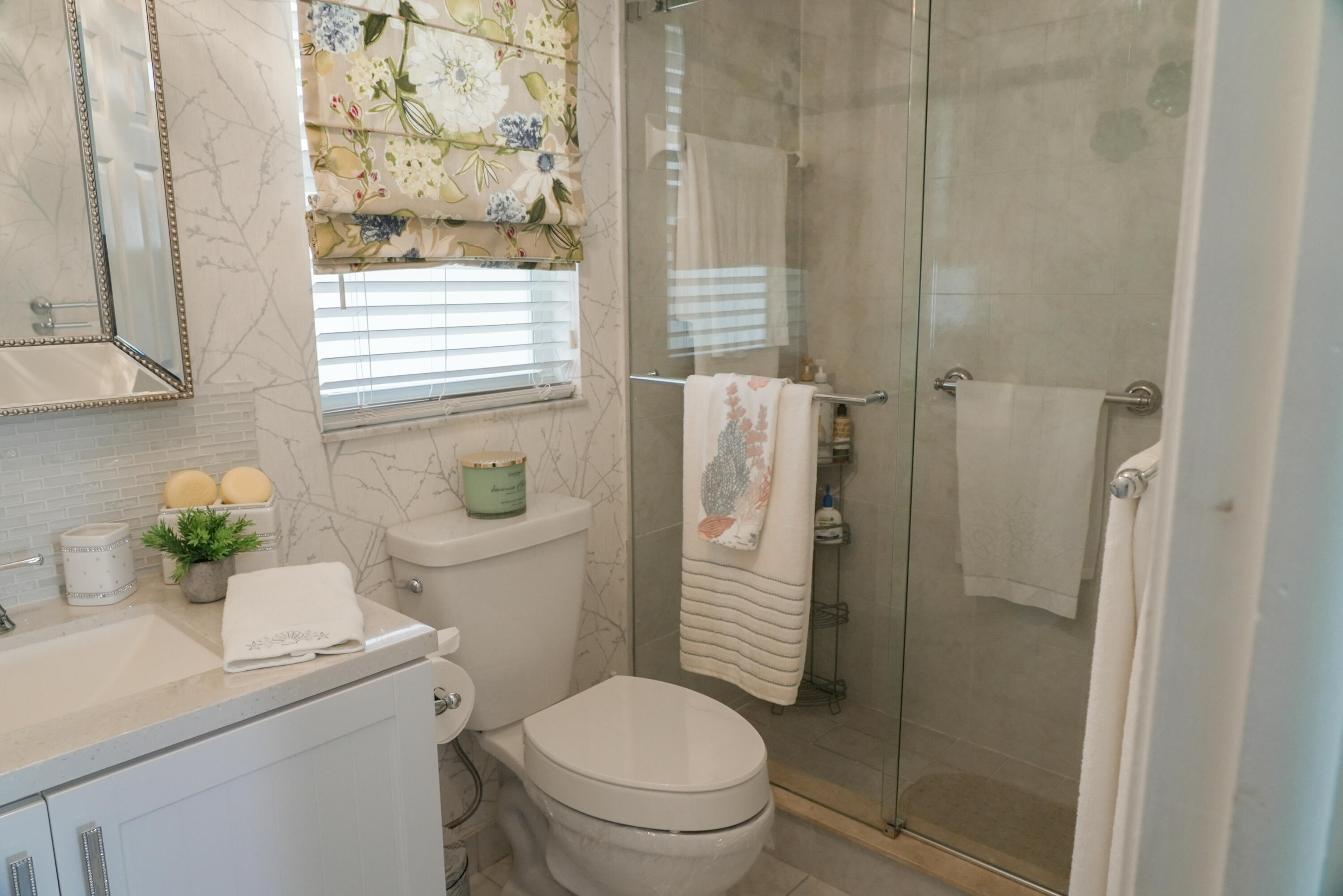 8901 Sunrise Lakes Boulevard Unit: 105
