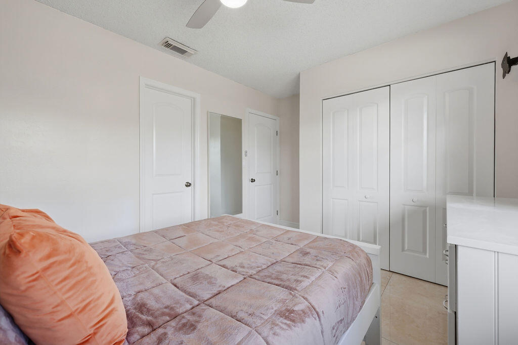1871 Bayberry Drive 1871