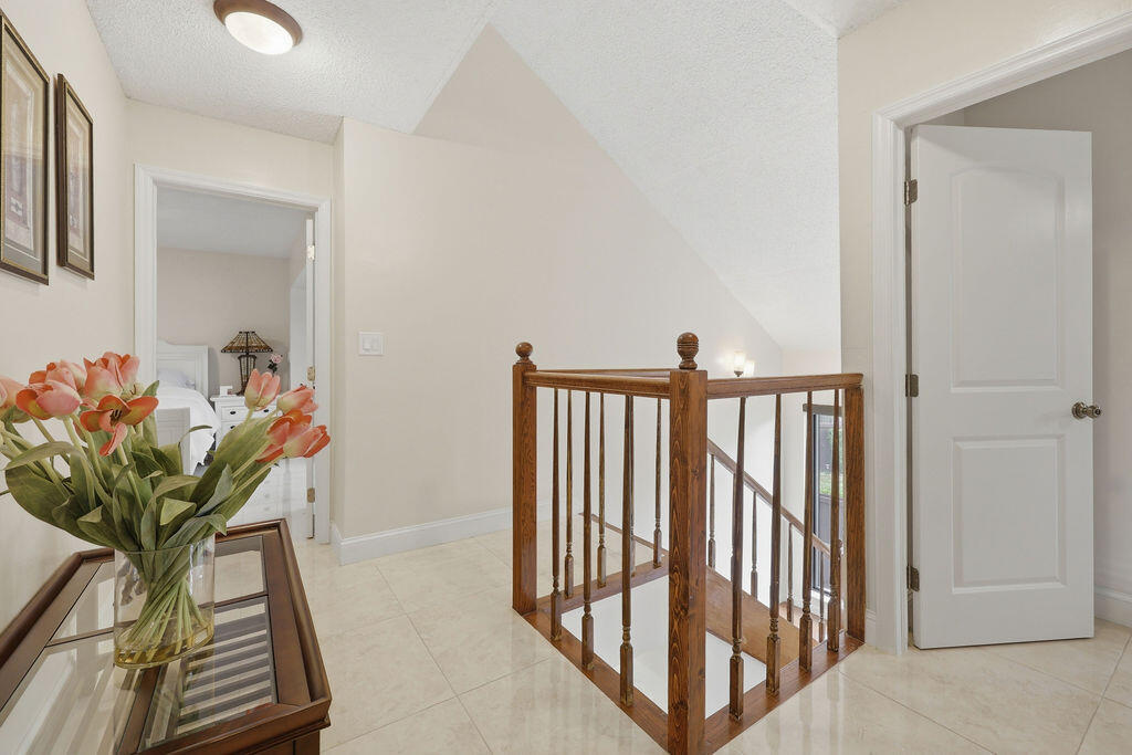 1871 Bayberry Drive 1871